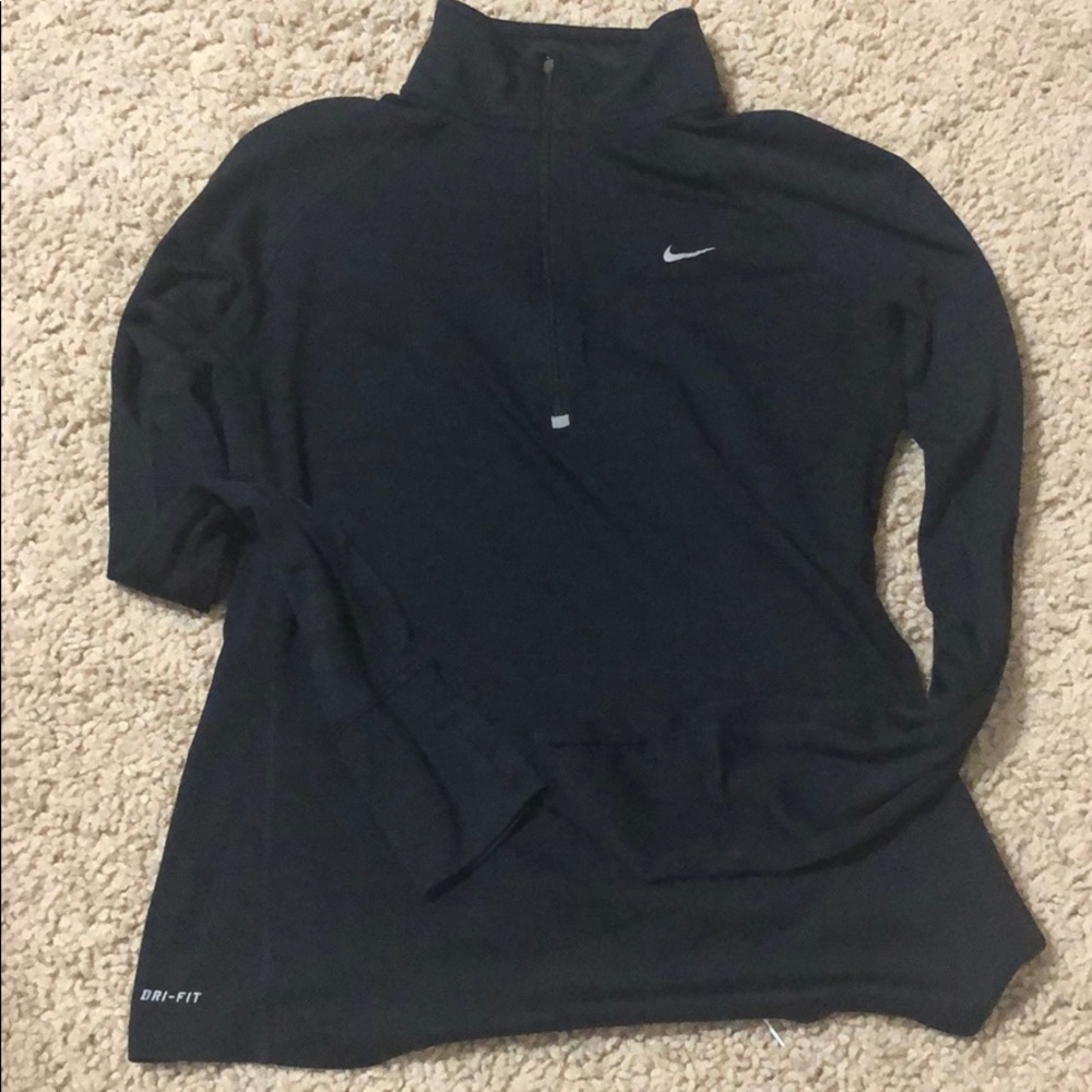 Black Nike Dri-Fit sweater - Picture 2 of 5